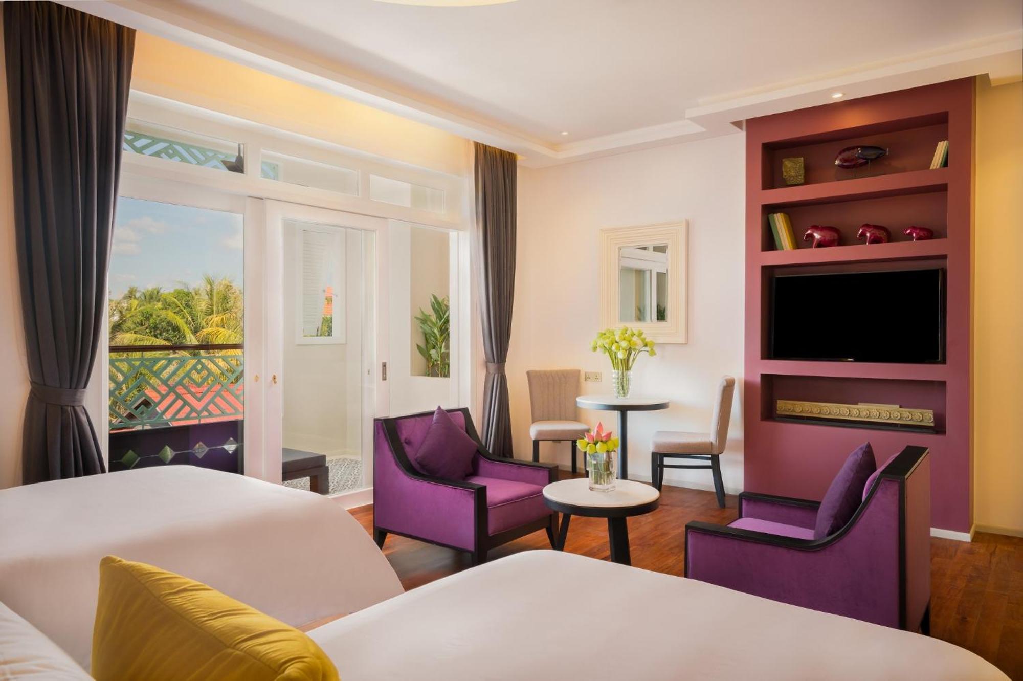 The Royal Family Suites By Memoire Palace Resort & Spa Сиемрип Экстерьер фото